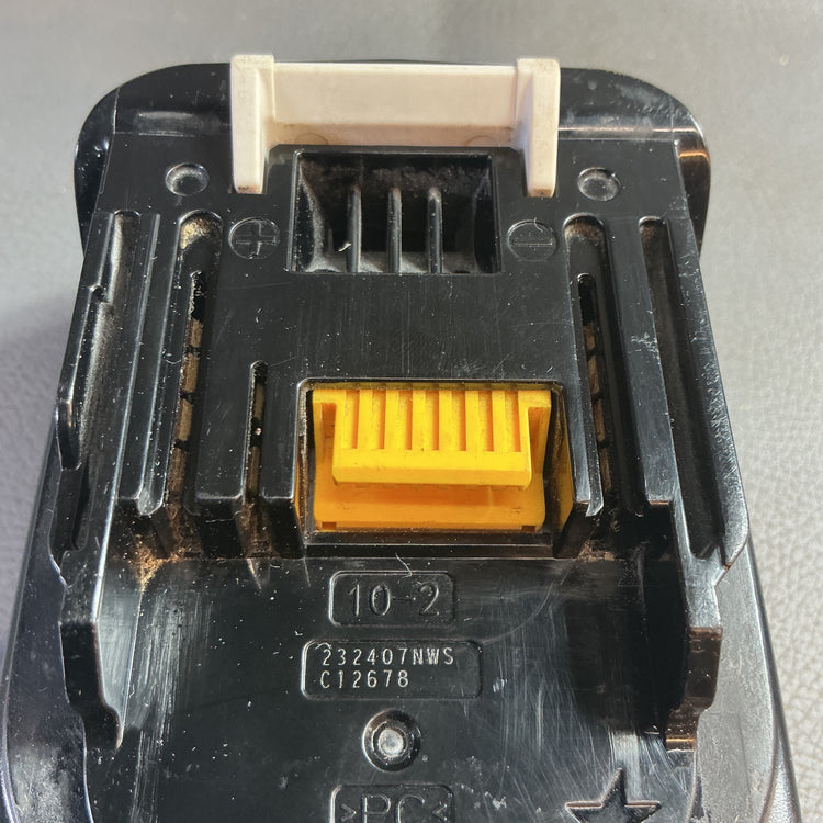 【中古】マキタ(makita) リチウムイオンバッテリー 18V/6.0Ah BL1860B  【越谷店】