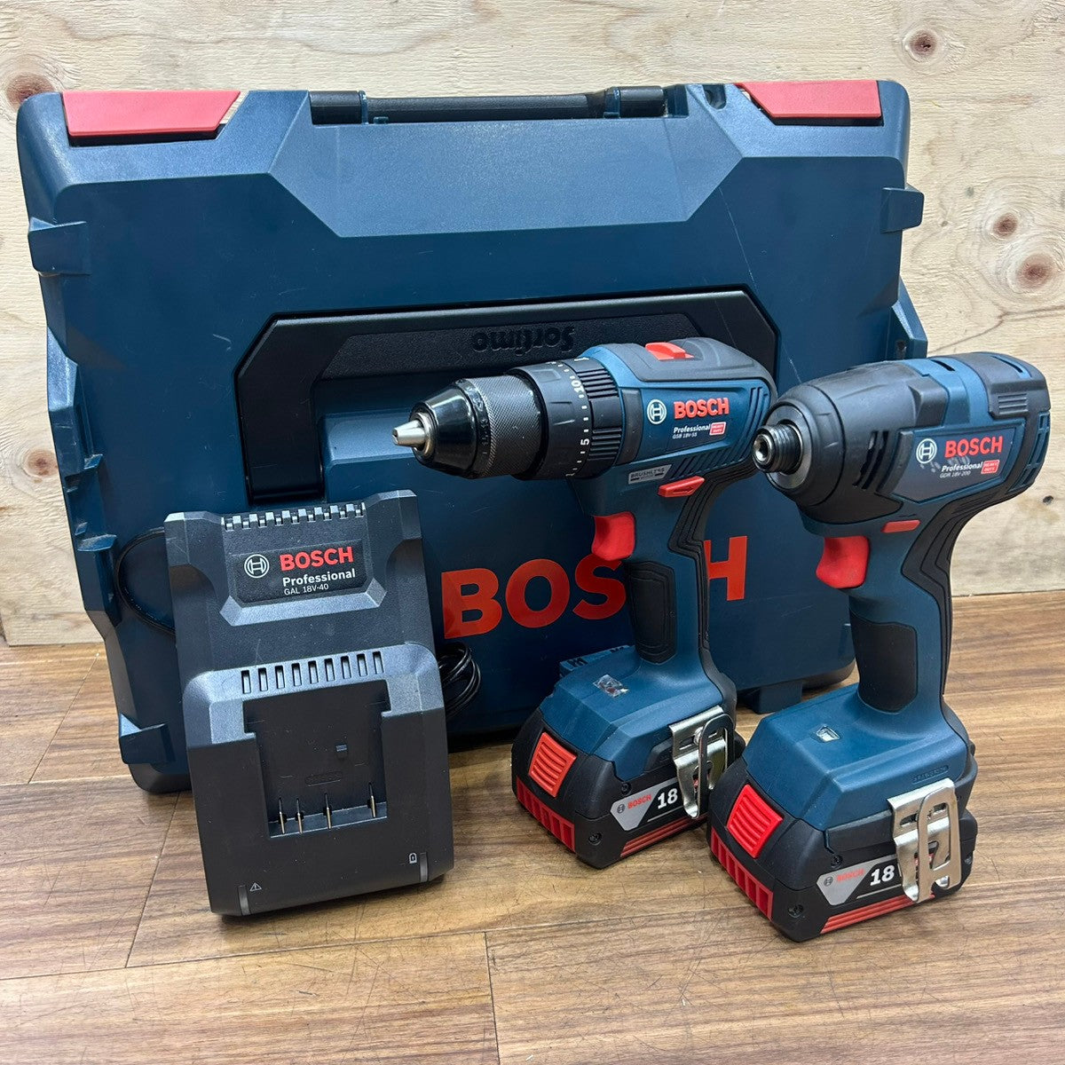 美品 ボッシュ BOSCH 18V コンボキット インパクトドライバー GDR18V-200 ドライバードリル GSB18V-55  【船橋馬込店】