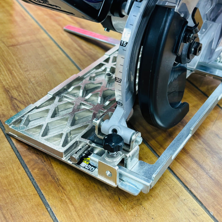 ほぼ使用感なし  14.4V 125mm 充電式集じん丸ノコ BNW-470 【リライズ蓮田店】