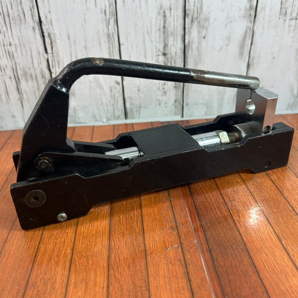 フレキ管用ツバ出し工具 MR-100 【野田愛宕店】