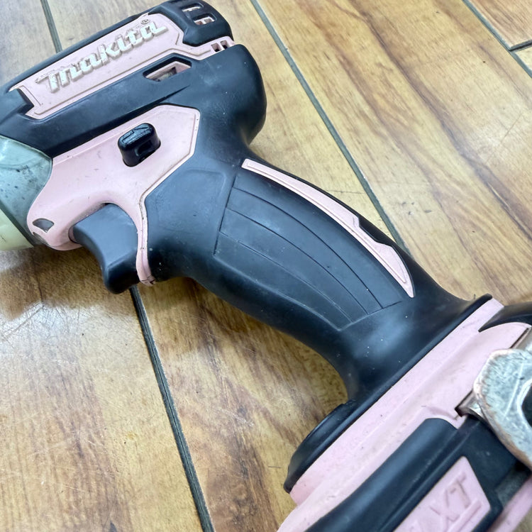 動作良好 18V 充電式インパクトドライバー TD147DZP 本体のみ【リライズ蓮田店】