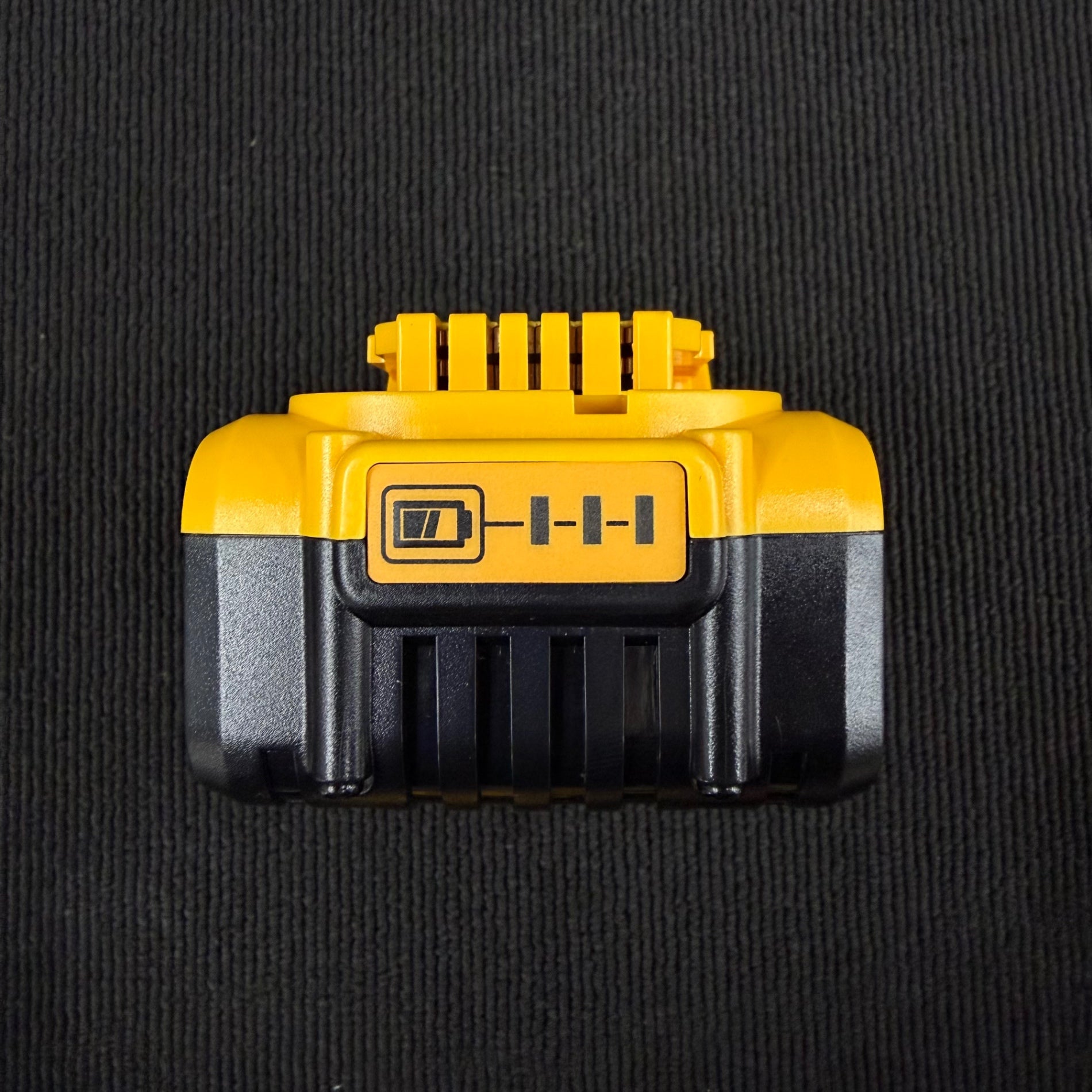 未使用 互換バッテリー(20V/8Ah) DCB200 【リライズ蓮田店】