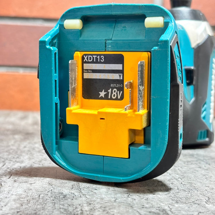 【商品説明欄必読】マキタ(makita) 充電式インパクトドライバー XDT13 【市川行徳店】