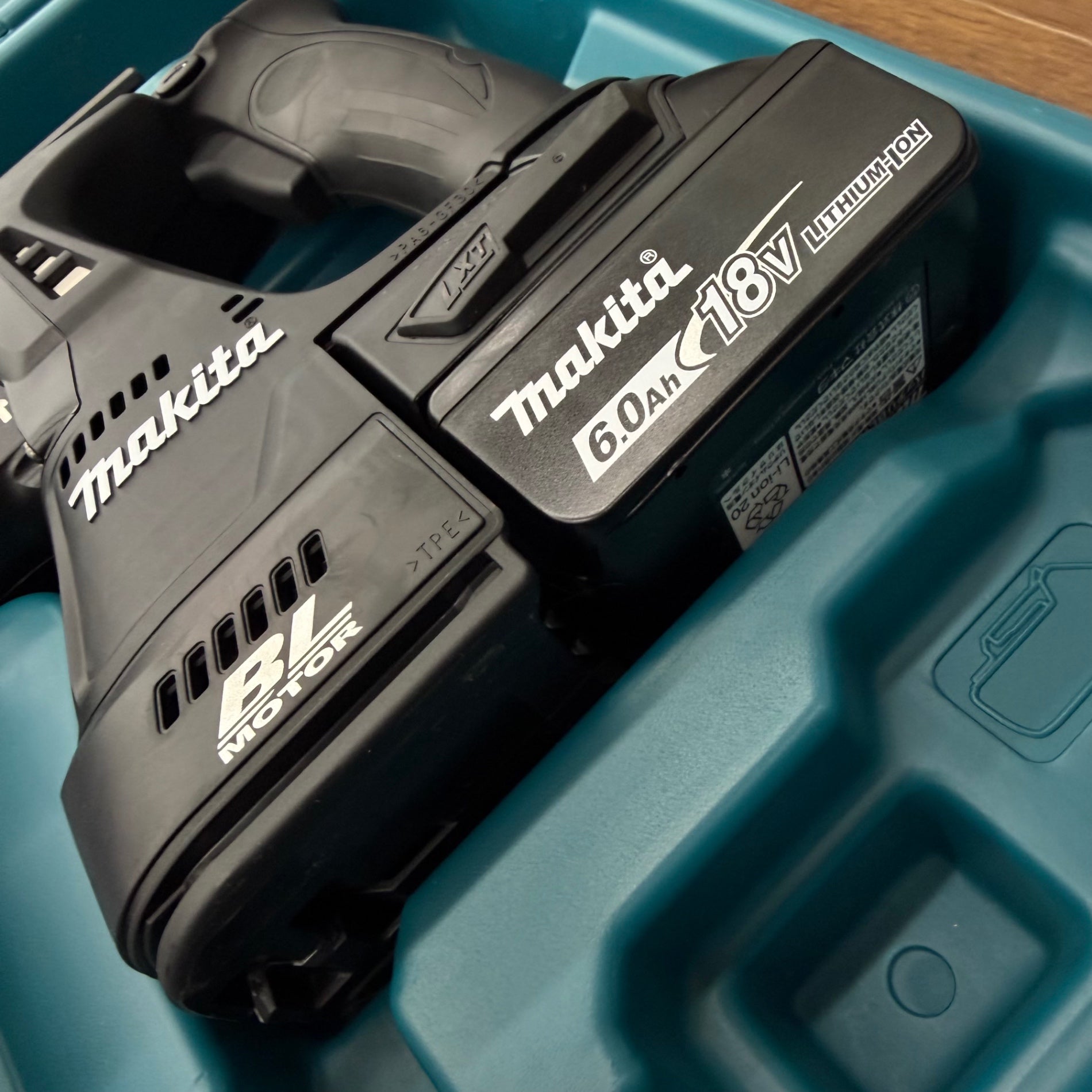 【未使用】 18V SDSプラス24mm コードレスハンマドリル HR244DRGXB 【リライズ蓮田店】
