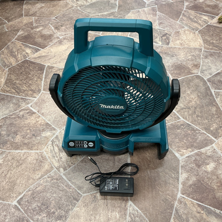 【中古】マキタ(makita) 充電式ファン CF203DZ  【越谷店】