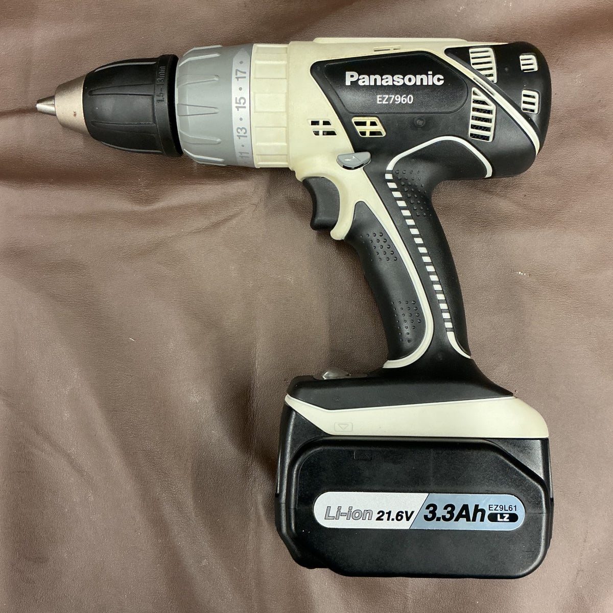 【中古・動作良好！】 パナソニック Panasonic 21.6V 充電振動機能付 ドリルドライバー EZ7960 【越谷店】