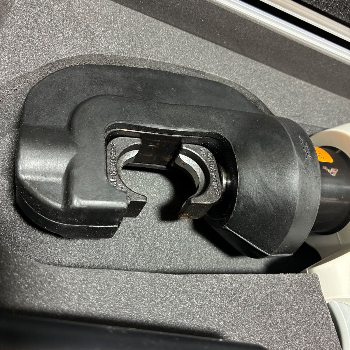美品！ コードレス圧着・圧縮機 REC-Li15S1 【市川行徳店】