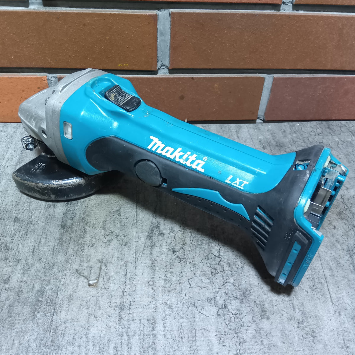 18V充電式ディスクグラインダ  GA402DZ 【市川行徳店】
