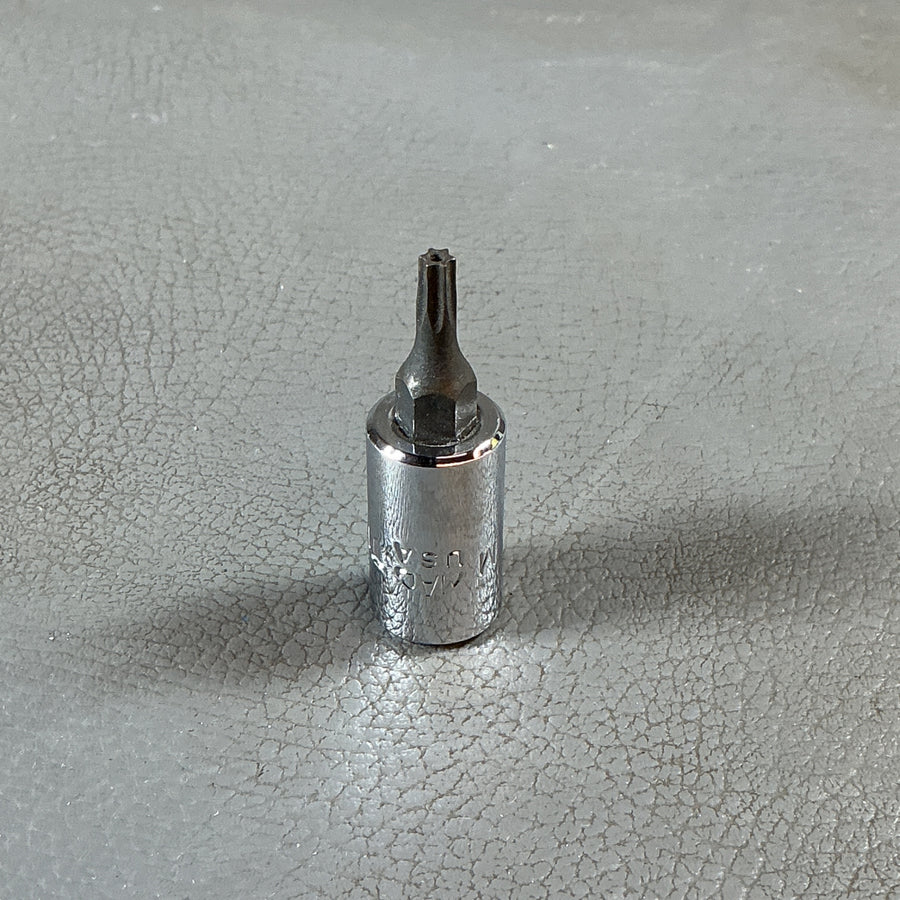 【中古】MACTOOLS マックツール T15H 1/4 トルクスソケット T15H  【越谷店】