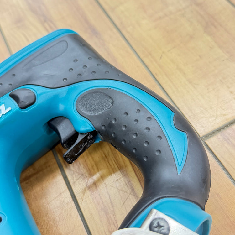 14.4V 充電式ピンタッカ PT350DZ Ah互換あり【中古】 【蓮田店】