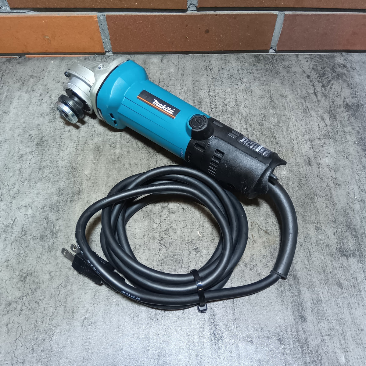 100mm ディスクグラインダー 9533BL 【市川行徳店】