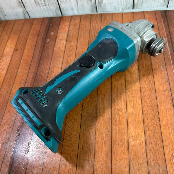 18V充電式ディスクグラインダ  GA402DZ 【野田愛宕店】