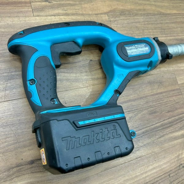 ◆マキタ(makita) 14.4V充電式コンクリートバイブレータ VR340DZ 【船橋馬込店】