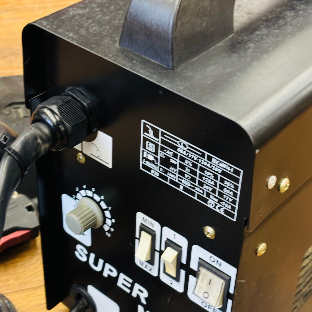 動作確認済み 半自動溶接機 SUPERMIG130 【中古】 【蓮田店】