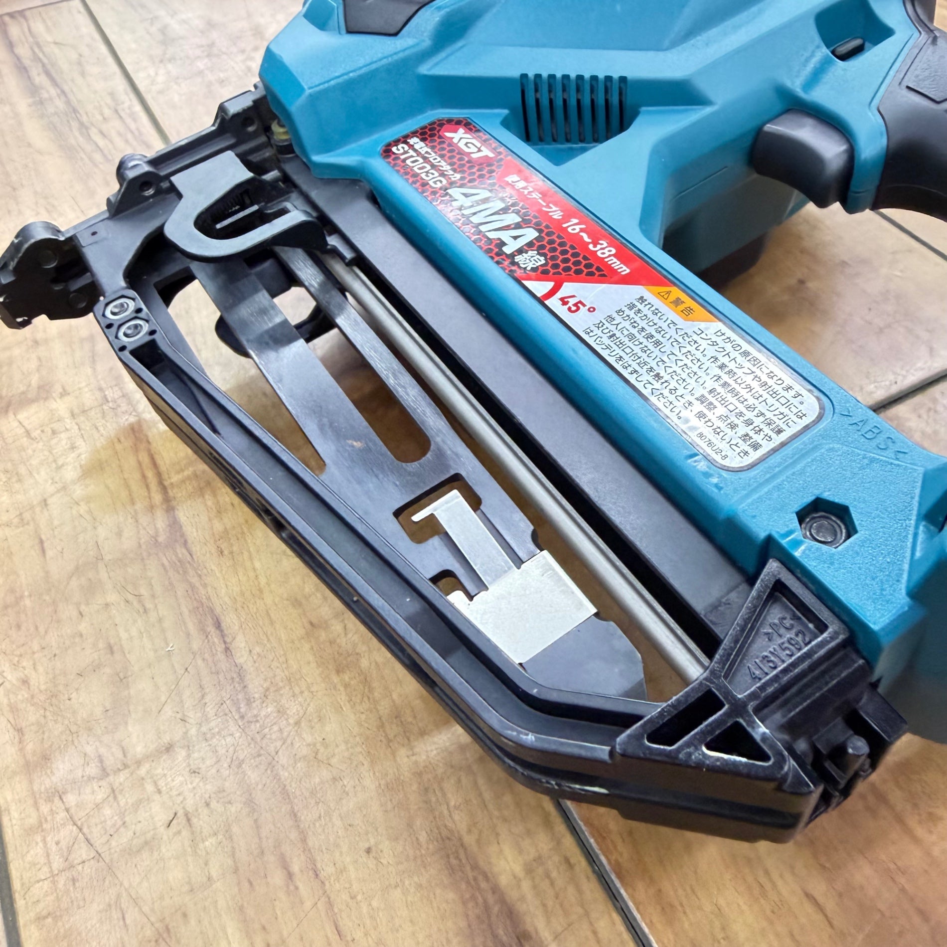 極美品  40V 4mm コードレスフロアタッカ ST003GZ 本体のみ【リライズ蓮田店】