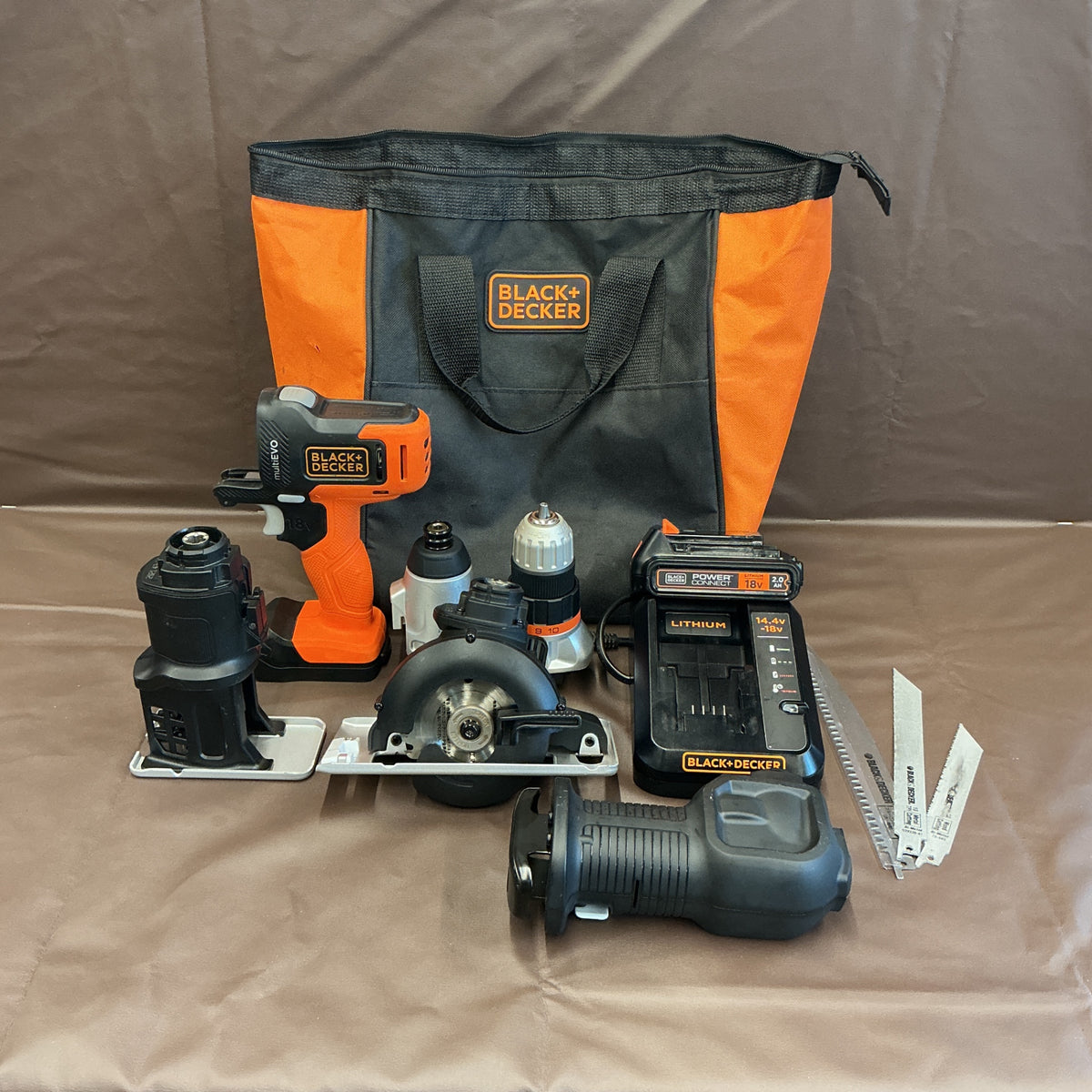 【中古・動作確認済み！】 ブラックアンドデッカー BLACK+DECKER 18V 多機能電動ツール マルチエボ EVO185 本体+5種のヘッドパーツ 【越谷店】