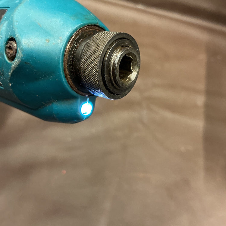 【中古品・バッテリ1個付！】マキタ(makita) 充電式ペンインパクトドライバー TD020DSH 【中古】 【越谷店】