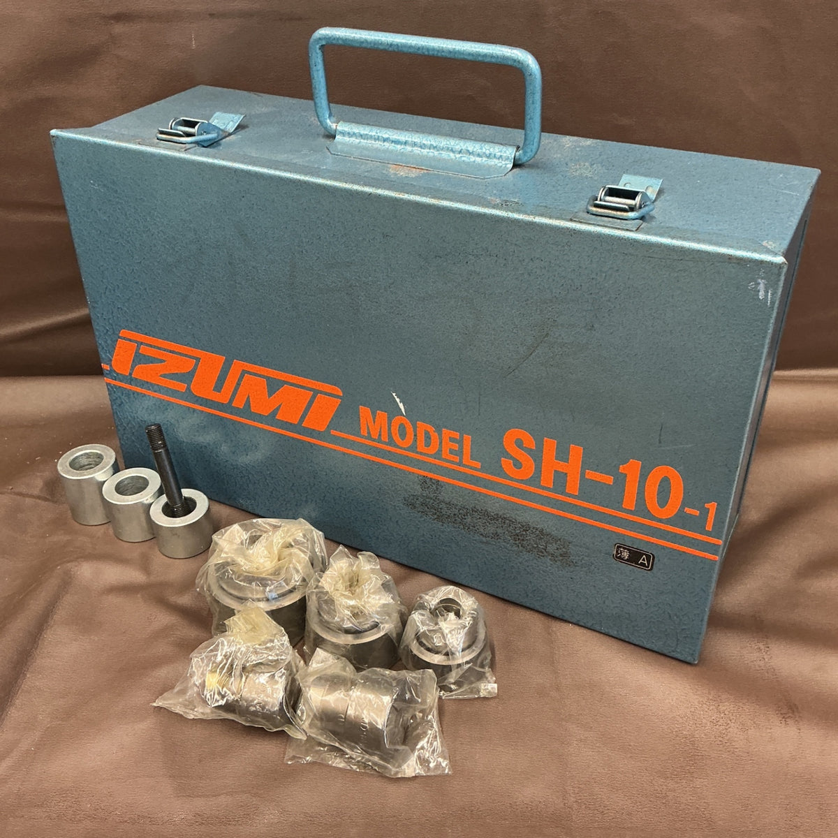 【中古・動作良好！】 マクセルイズミ IZUMI 泉精器 手動油圧式パンチャ SH-10-1(A) ポンプ付 A19 ~ A51 【越谷店】