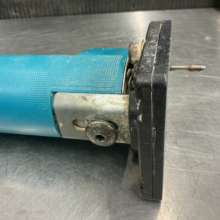 【中古現状品】 マキタ/makita トリマー 3705 【越谷店】