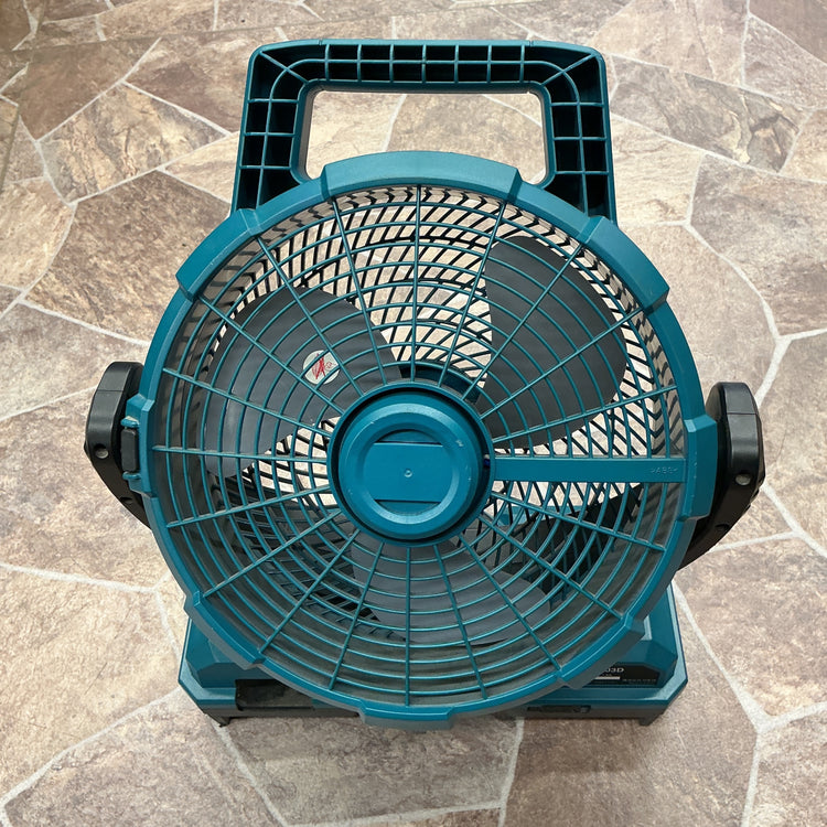 【中古】マキタ(makita) 充電式ファン CF203DZ  【越谷店】
