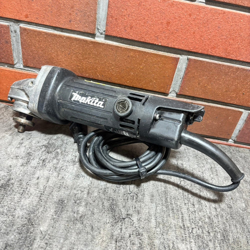 【商品説明欄必読】マキタ(makita) ディスクグラインダー 9539B 【市川行徳店】