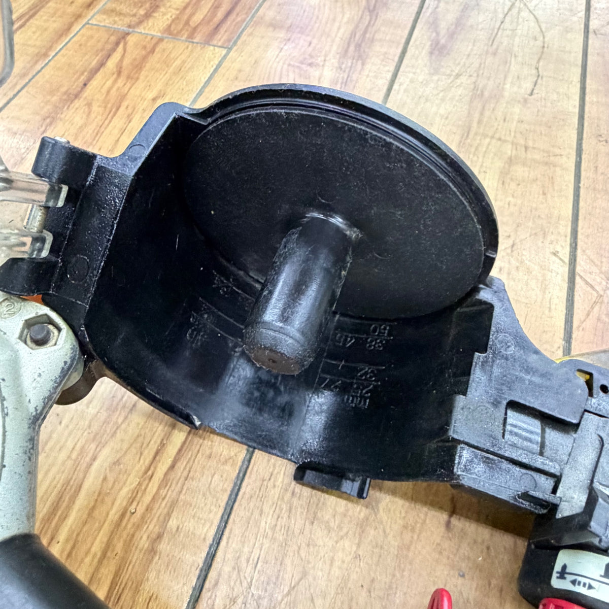 打ち込み動作良好  50mm 常圧エア釘打ち機 CN-450S(FP) 【リライズ蓮田店】