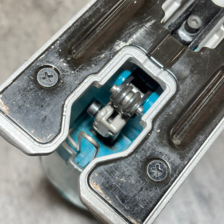 マキタ(makita) 充電式ジグソー  JV101DZ 【市川行徳店】