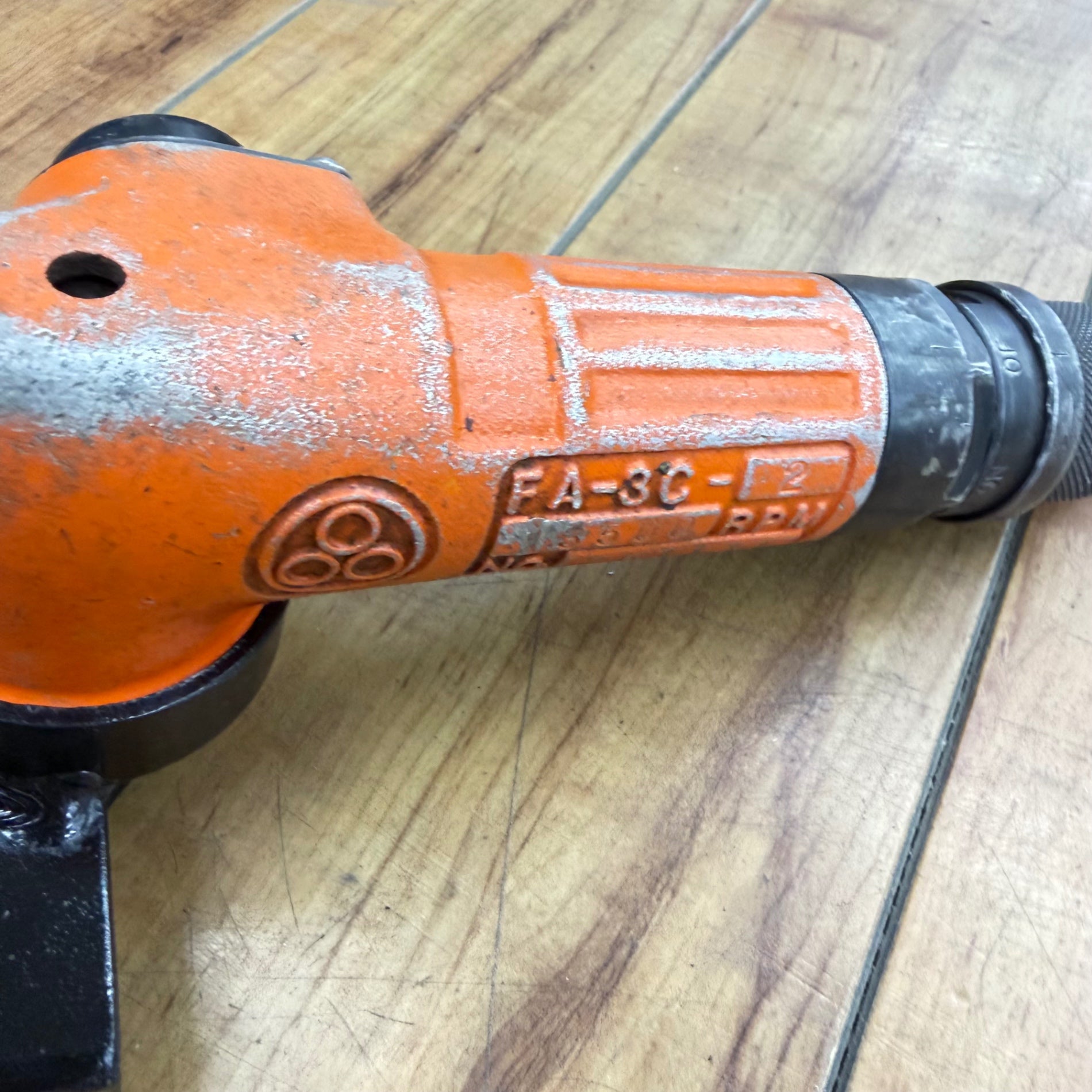 100mm エアーグラインダー FA-3C 【蓮田店】