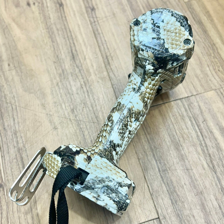 本体+ハウジングカスタム品 マキタ (makita) 40V コードレスインパクトドライバー TD002GZ 【船橋馬込店】