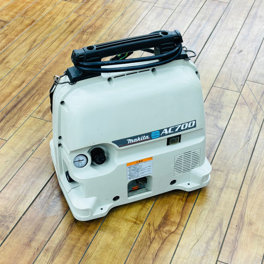 常圧 エアコンプレッサー AC700 【中古】 【蓮田店】