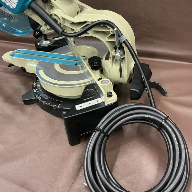 【中古品】マキタ(makita) 165mm 卓上 スライドマルノコ LS0611 【越谷店】