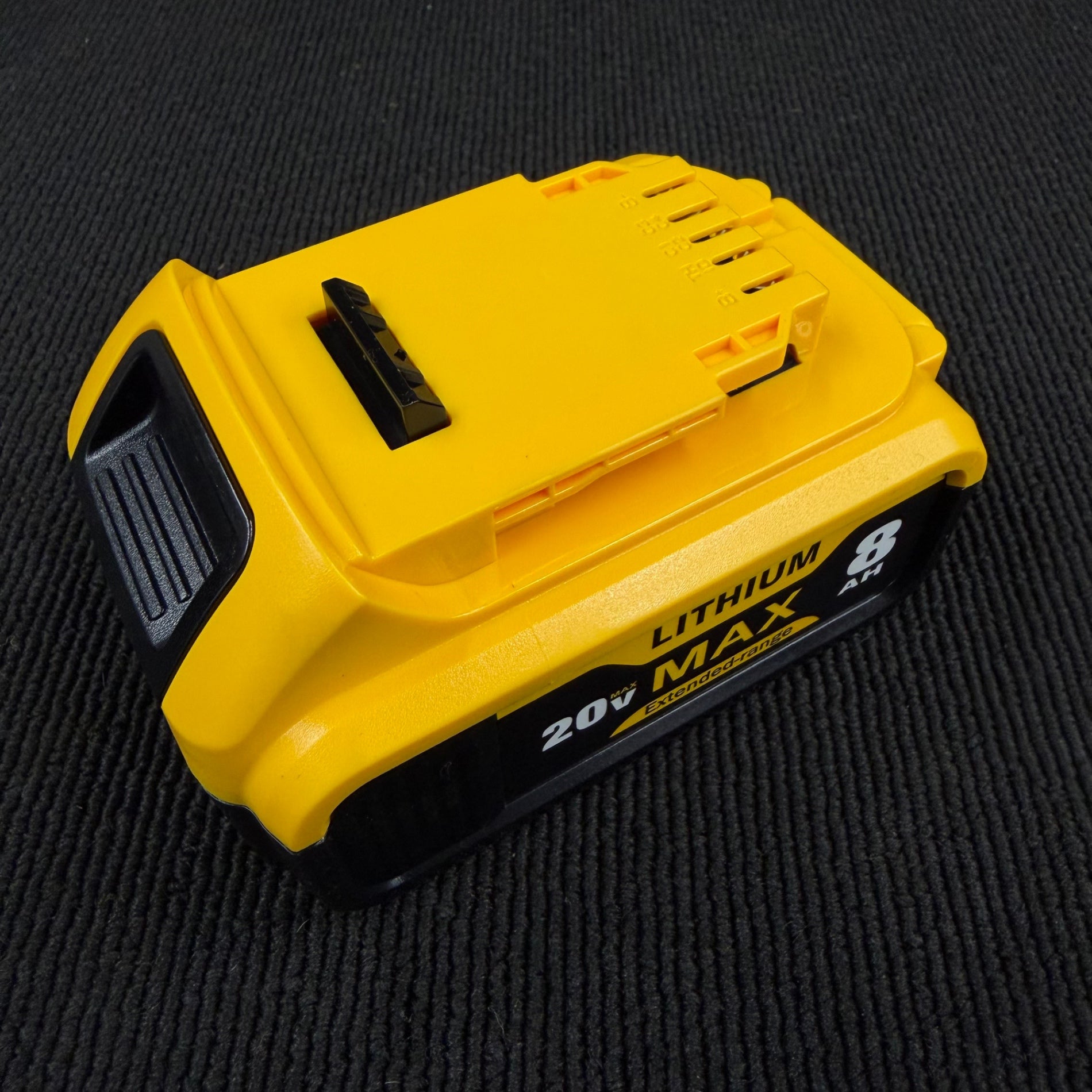 未使用 互換バッテリー(20V/8Ah) DCB200 【リライズ蓮田店】