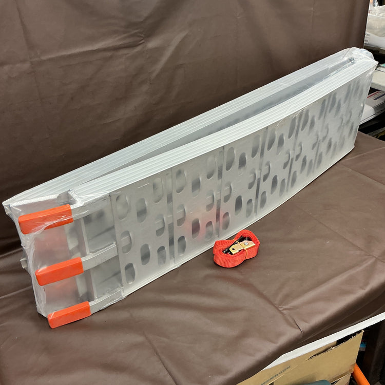 【未使用】 ノンブランド アルミラダーレール A15B タイダウンベルト付 折り畳み可 Bタイプ 耐荷重 340kg 【越谷店】