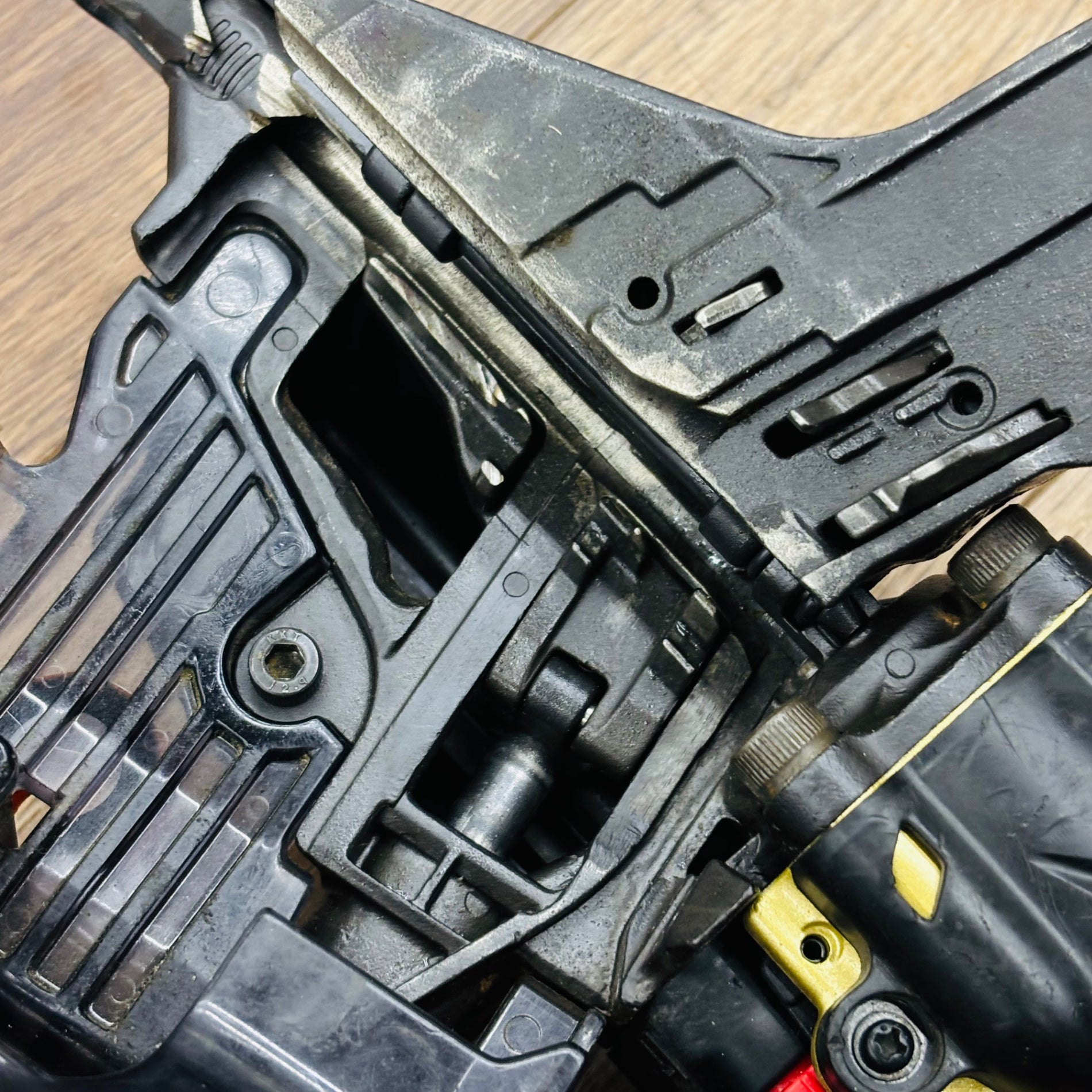 90mm 高圧釘打ち機 NV90HM 本体のみ【リライズ蓮田店】