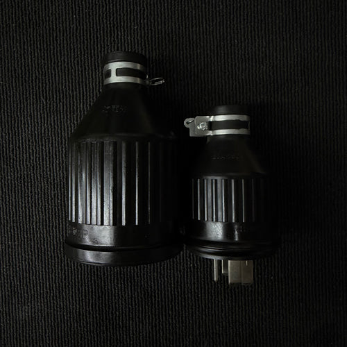 美品 20A/250V 防水ゴムキャップ WF7420K WA3429K オスメスセット 【リライズ蓮田店】