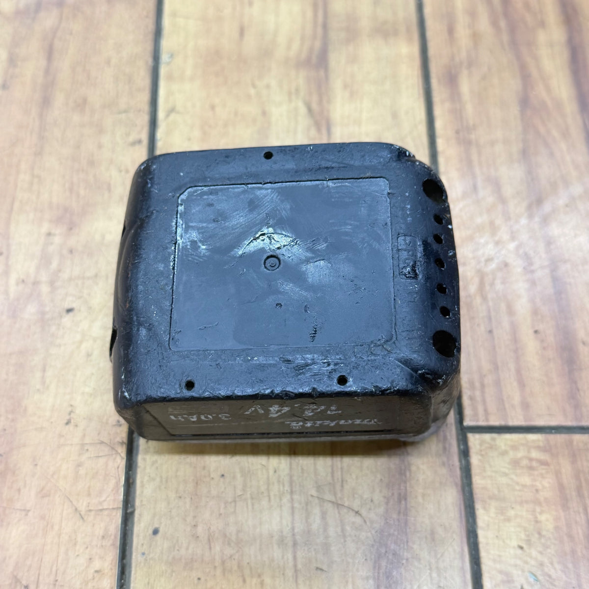 【コンパクト便】動作確認済み 純正 リチウムイオンバッテリー 14.4V/3.0Ah BL1430 【リライズ蓮田店】