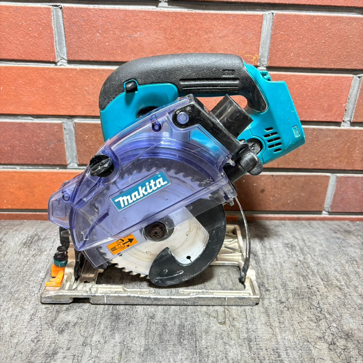 ◆マキタ(makita) コードレス防じん丸のこ KS521DZ 【市川行徳店】