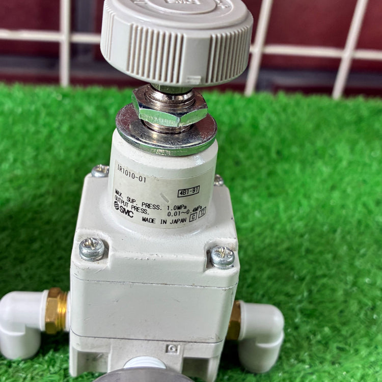 SMC レギュレータ 2個セット IR1010-01・IR1010-01BG 【市川行徳店】
