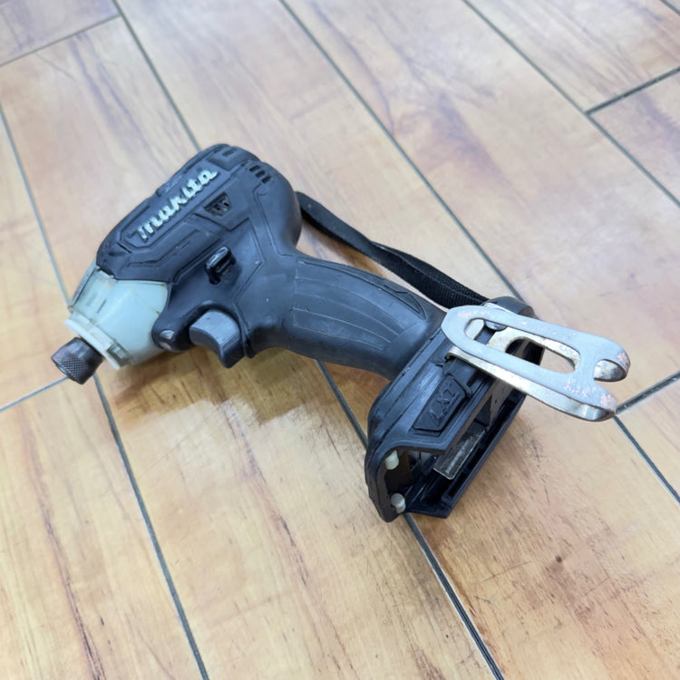 動作良好 18V 充電式ソフトインパクトドライバ TS141DZB 本体のみ【リライズ蓮田店】