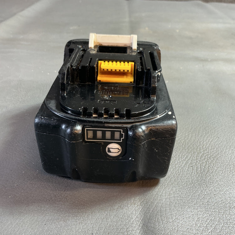 【中古】マキタ(makita) リチウムイオンバッテリー 18V/3.0Ah BL1830B  【越谷店】