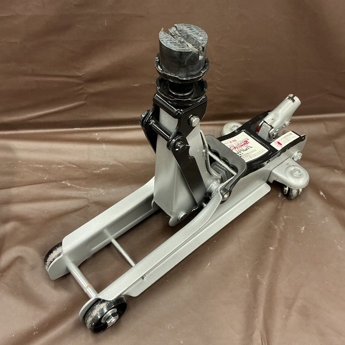【中古】 メルテック F-70 ローダウンジャッキ 最大耐荷重 2t 【越谷店】