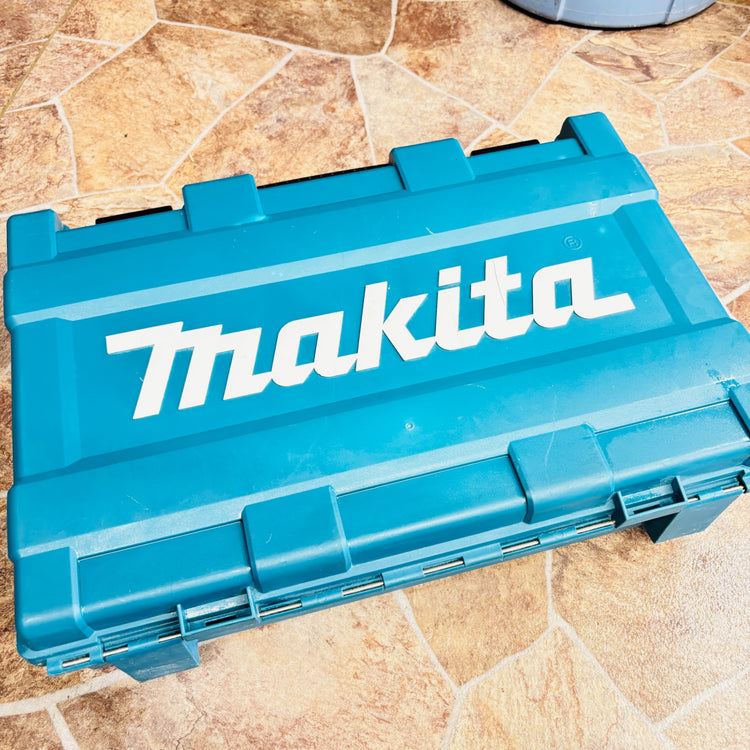 【中古美品・7月限定セール！】 マキタ(makita) 35mmコードレスピンネイラ PT001GRDX 40Vmax 【越谷店】