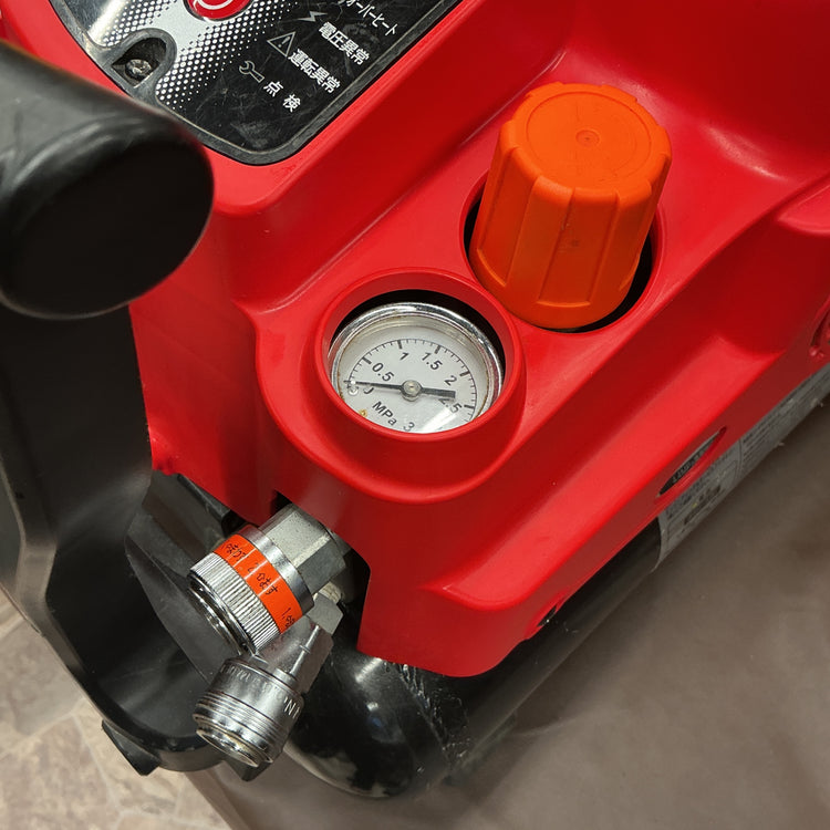 【中古※一部ボタン不良あり】 マックス MAX エアコンプレッサー AK-HL1250E2 レッド 常圧 高圧 11Lタンク 【越谷店】