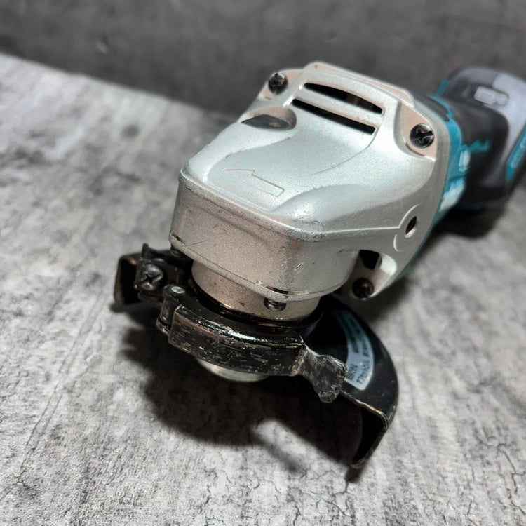 ◆マキタ(makita) 100mmコードレスディスクグラインダ GA418DZ