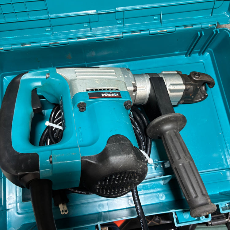 マキタ(makita) 電動ハンマ HM0830 【市川行徳店】