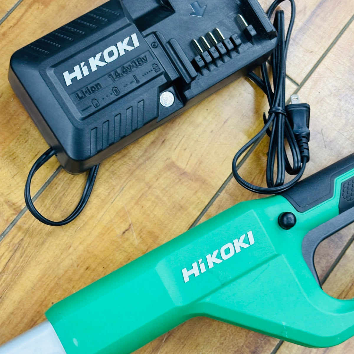 手渡し可 動作良好 18V マルチボルト コードレスポールヘッジトリマ CHP1825DA(BG)  【リライズ蓮田店】