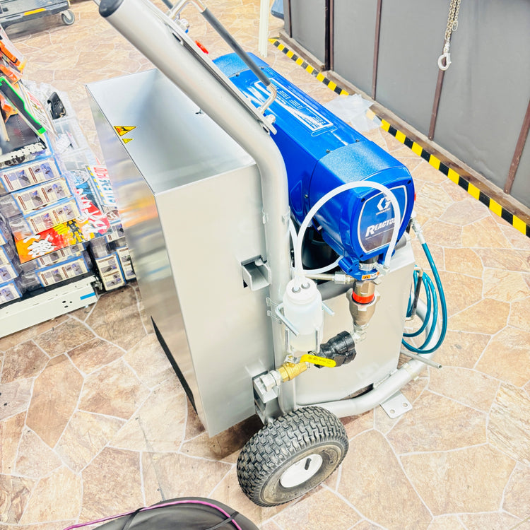 ※店舗引取限定　GRACO　ウレタン用リアクター　電動式フォーム用軽量混合装置 E-20 【越谷店】