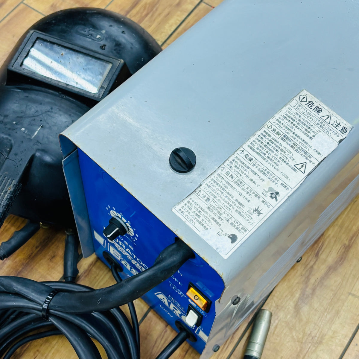 動作確認済み  AC100V ノンガス半自動溶接機 IS-H100SA 【リライズ蓮田店】