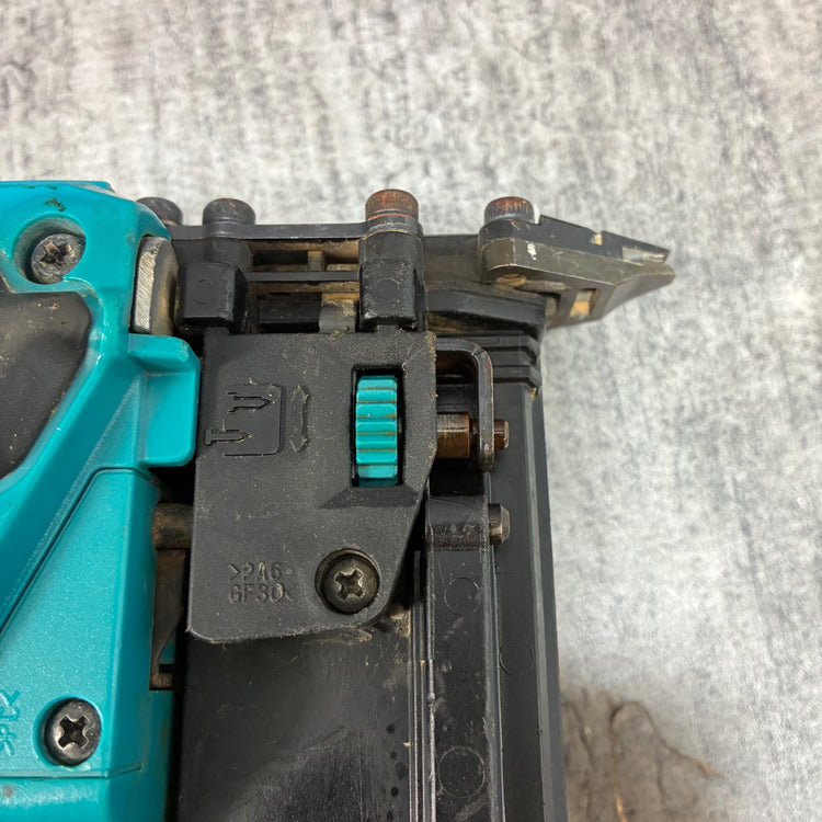 マキタ(makita) コードレスフィニッシュネイラ FN350DZK 【市川行徳店】