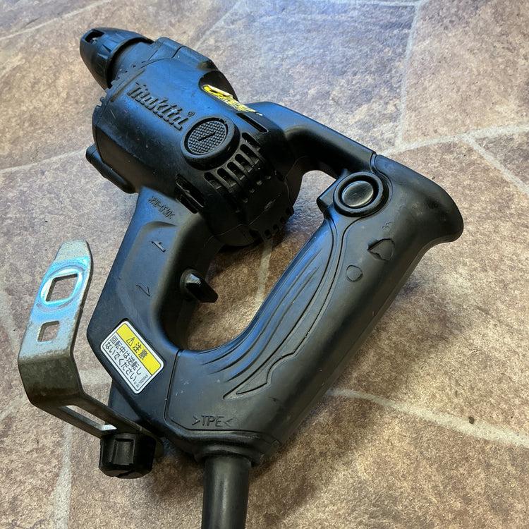 【中古・動作品】 マキタ makita ボード用スクリュードライバ 6819 20mコード 電源コード汚れあり 【越谷店】